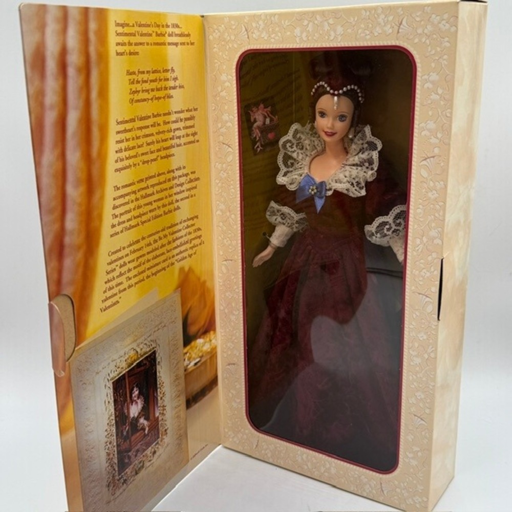 Sentimental Valentine Barbie Doll 1996 Hallmark Special Edition Mattel 16536 NEW
